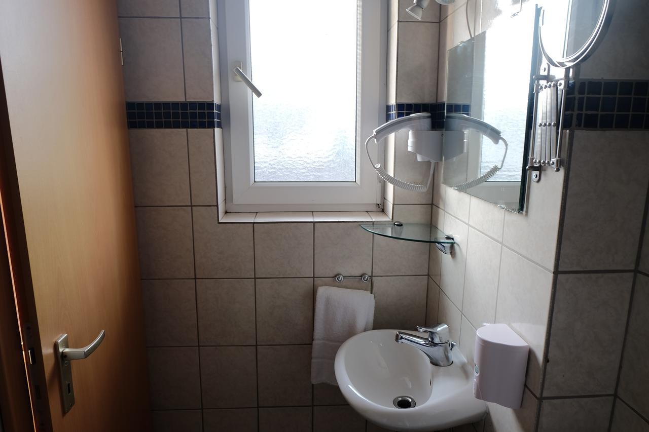 Panorama Hotel Kassel Niestetal Екстериор снимка