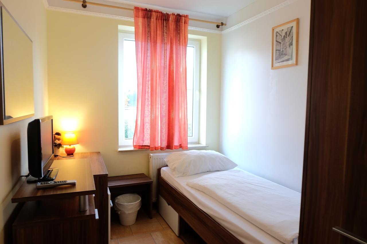 Panorama Hotel Kassel Niestetal Екстериор снимка